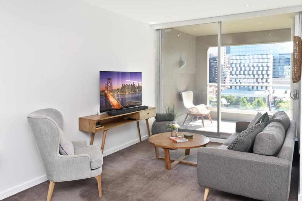 Luxury Overlooking Hindmarsh Sq With Pool & Gym Adelaide Exterior photo